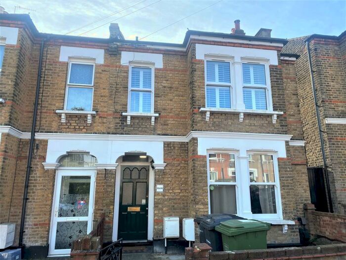 2 Bedroom Apartment To Rent In Queenswood Road, Forest Hill, London, SE23
