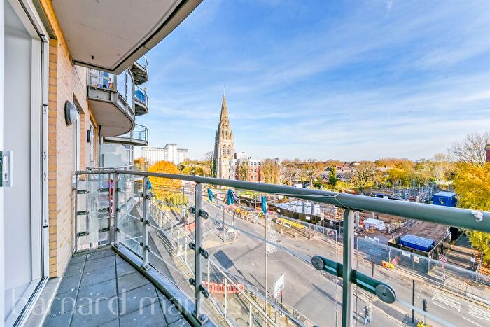 2 Bedroom Flat For Sale In Bedfont Lane, Feltham, TW13