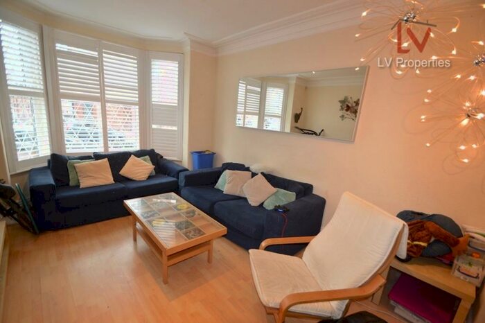 6 Bedroom Terraced House To Rent In Hartley Crescent, Woodhouse, Leeds, West Yorkshire, LS6