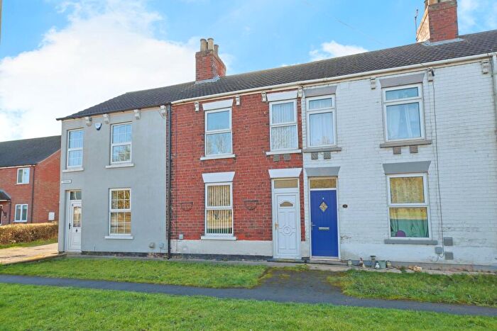 3 Bedroom Terraced House For Sale In New Row, Killingholme Road, Ulceby, Lincolnshire, DN39