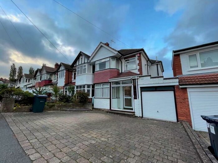 3 Bedroom Semi-Detached House To Rent In Wheats Avenue, Harborne, B17