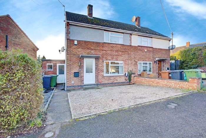 2 Bedroom Semi Detached House For Sale In Clare Road, Wellingborough, Northamptonshire, NN8