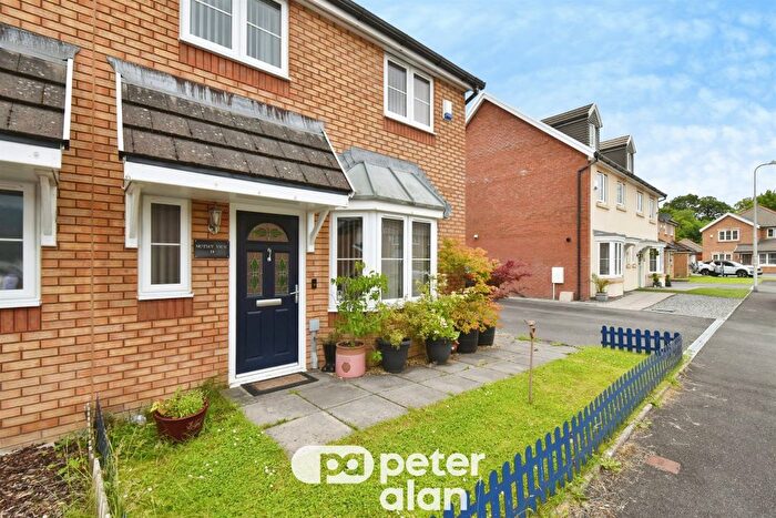 3 Bedroom Semi-Detached House For Sale In Heol Ty Aberaman, Aberaman, Aberdare, CF44