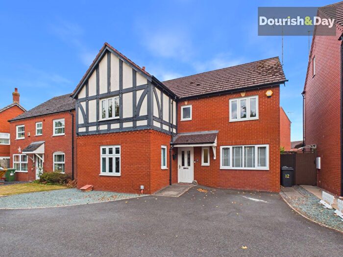 4 Bedroom Detached House For Sale In Warwick Rogers Close, Market Drayton, TF9