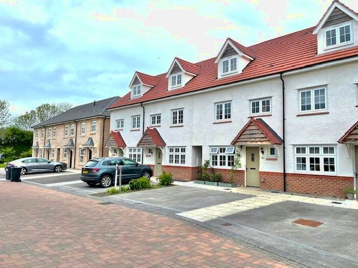 4 Bedroom Terraced House To Rent In Farro Drive, York, YO30