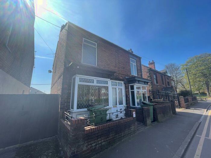 2 Bedroom Semi-Detached House To Rent In Ashby High Street, Scunthorpe, DN16