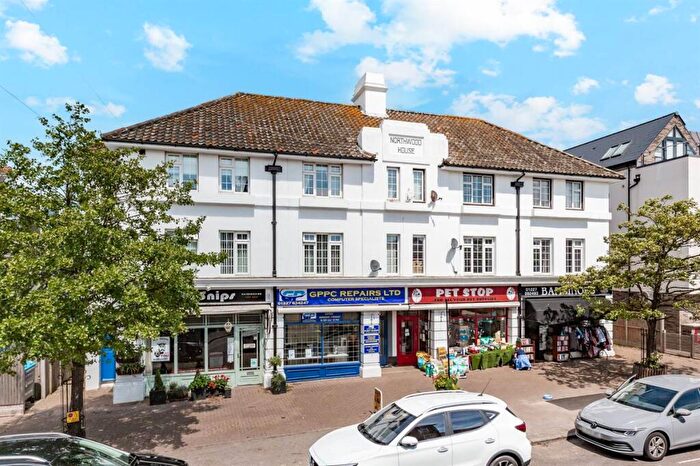 2 Bedroom Apartment For Sale In Tankerton Road, Tankerton, Whitstable, CT5