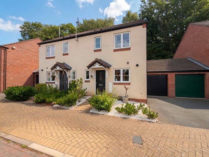 3 Bedroom Semi Detached House For Sale In Stewards Field Drive, Nether Hall, Great Barr, B43