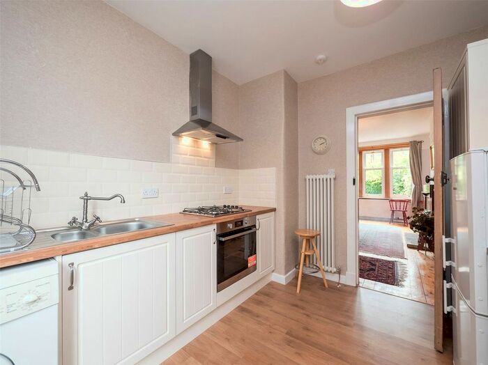 3 Bedroom Flat To Rent In Learmonth Avenue, Edinburgh, EH4