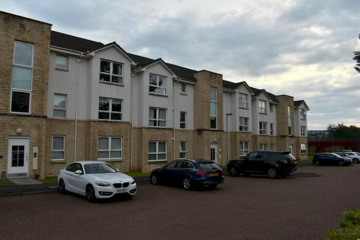 2 Bedroom Flat To Rent In Windmill Court, Hamilton, South Lanarkshire, ML3