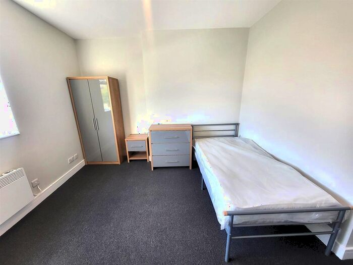 Studio To Rent In Compton Road, Wolverhampton, WV3