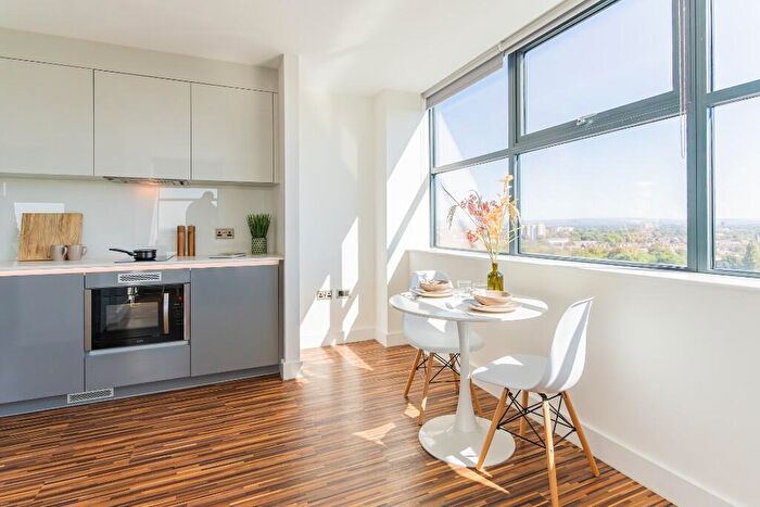 1 Bedroom Apartment To Rent In Xl Bed Apartment, Westpoint, Chester Road, M16