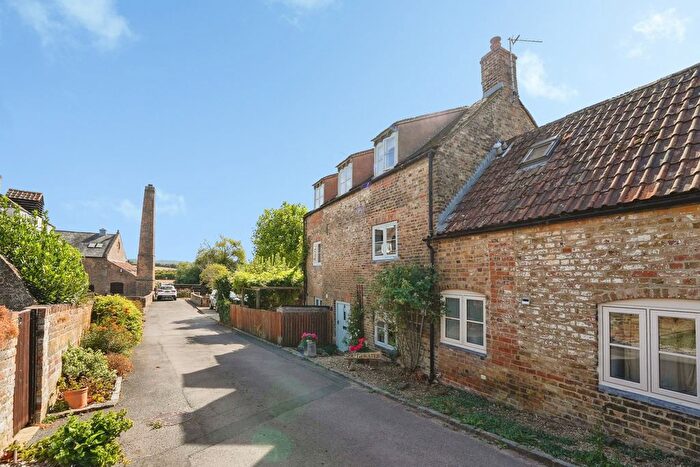 3 Bedroom End Terrace House For Sale In Fromebridge Lane, Whitminster, Gloucester, Gloucestershire, GL2