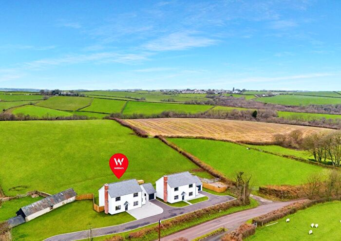 4 Bedroom Detached House For Sale In Frithelstock, Torrington, EX38