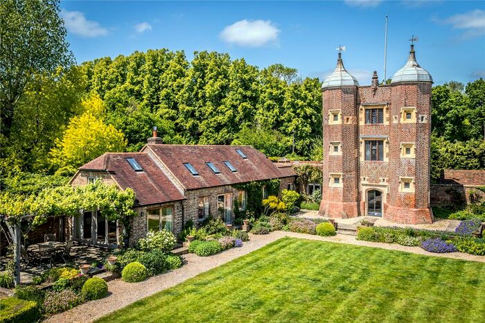 4 Bedroom Detached House For Sale In Edenbridge Road, Hartfield, TN7