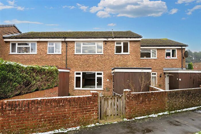 3 Bedroom Semi-Detached House For Sale In Larch Road, Headley Down, Bordon, GU35