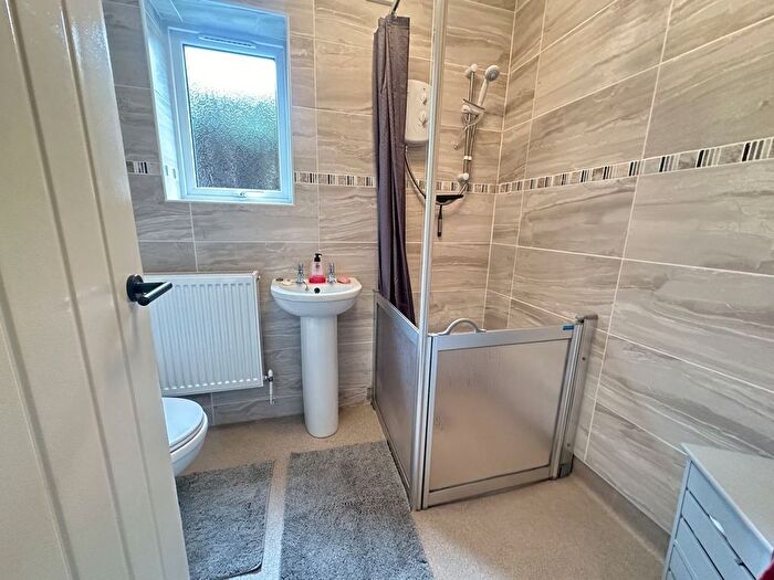 2 Bedroom Semi-Detached Bungalow For Sale In Parc Pendre, Brecon, LD3
