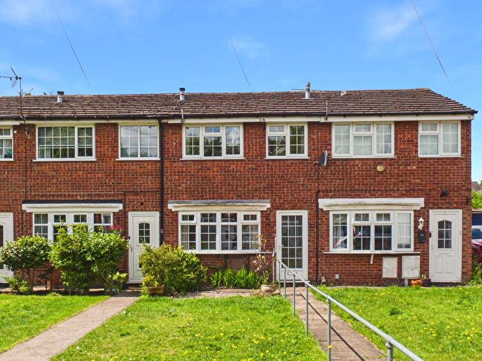 2 Bedroom Town House For Sale In Eaton Street, Mapperley, Nottingham, NG3