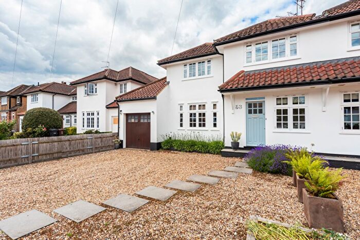 4 Bedroom Semi-Detached House For Sale In Gurney Court Road, St. Albans, AL1