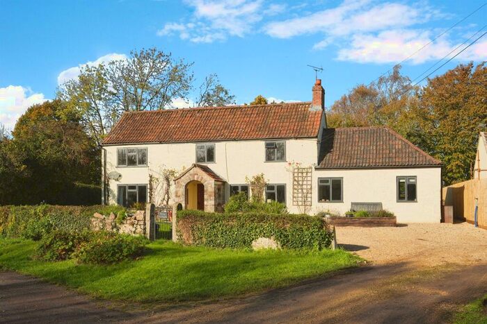 3 Bedroom Character Property For Sale In Cowhill, Oldbury-On-Severn, Bristol, BS35