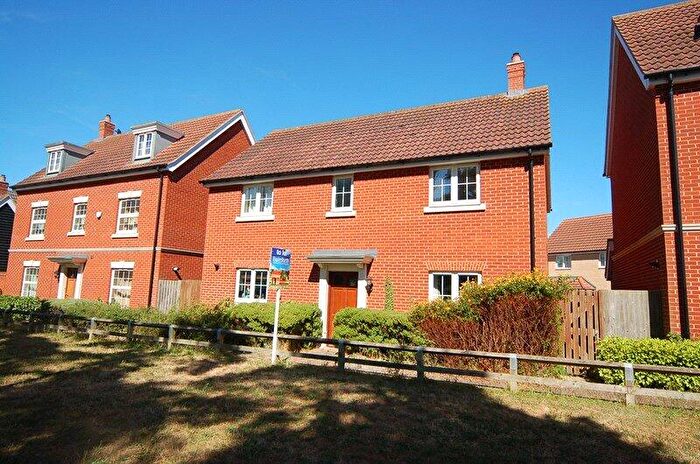 4 Bedroom Detached House To Rent In Hazel Walk, Red Lodge, Bury St Edmunds, Suffolk, IP28