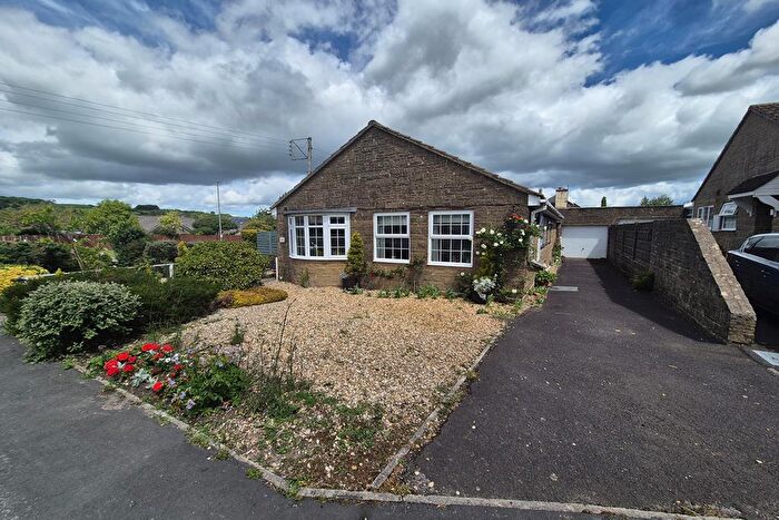 3 Bedroom Detached Bungalow For Sale In Fairoak Way, DT8