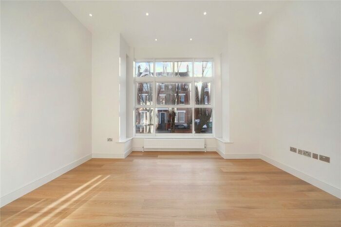 2 Bedroom Flat To Rent In Cleve Road, West Hampstead, London, NW6