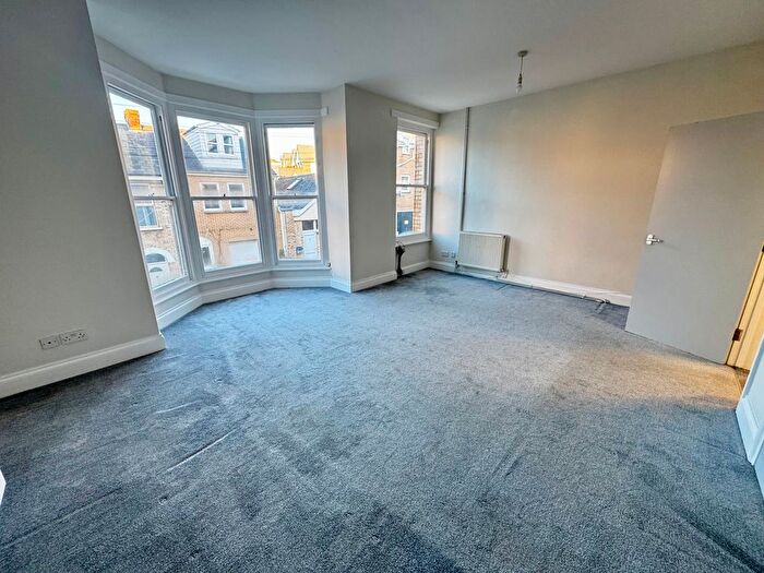 4 Bedroom Maisonette To Rent In Greenclose Road, Ilfracombe, EX34