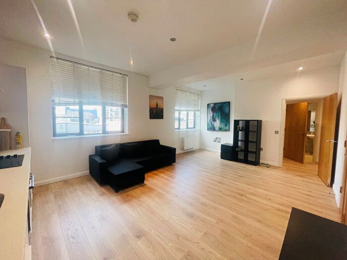 1 Bedroom Flat To Rent In Warple Way, Acton, W3