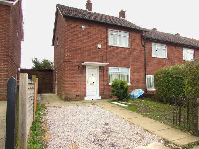 2 Bedroom Semi-Detached House To Rent In Longshaw Drive, Salford, M28