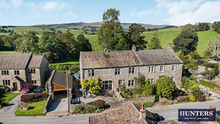 4 Bedroom Barn Conversion For Sale In Manor Barn, Calton, Skipton, BD23