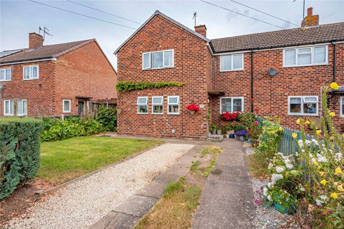 3 Bedroom End Terrace House For Sale In Salwarpe Road, Bromsgrove, Worcestershire, B60