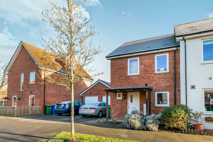 3 Bedroom Semi-Detached House To Rent In Beverley Road, The Parks, RG12