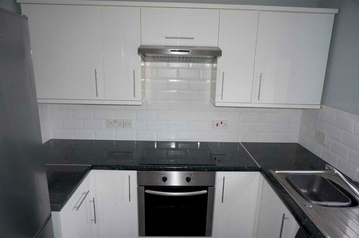 2 Bedroom Apartment To Rent In Mahon Court, Moodiesburn, G69