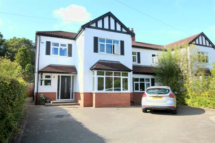 4 Bedroom Semi-Detached House To Rent In The Crescent, Adel, Leeds, LS16
