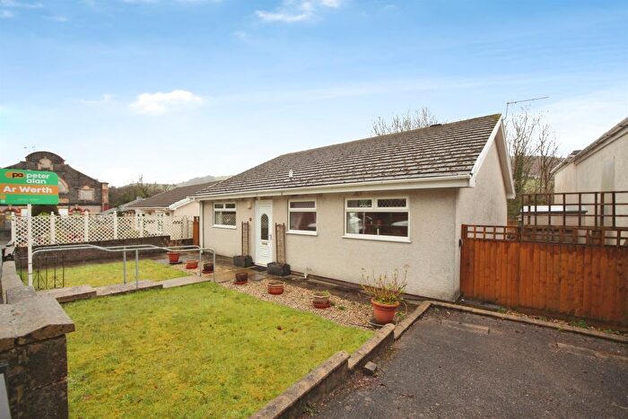 3 Bedroom Detached Bungalow For Sale In Clos Morgan Gruffydd, Abertridwr, Caerphilly, CF83