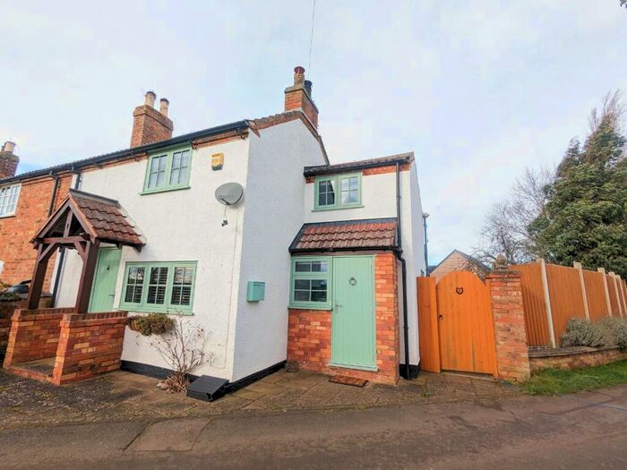 3 Bedroom Cottage To Rent In Town End, Nottinghamshire, Barkstone Le Vale, NG13