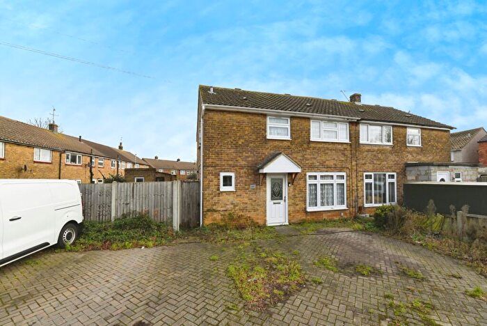 3 Bedroom Semi Detached House For Sale In Delaware Crescent, Shoeburyness, Southend-on-Sea, Essex, SS3