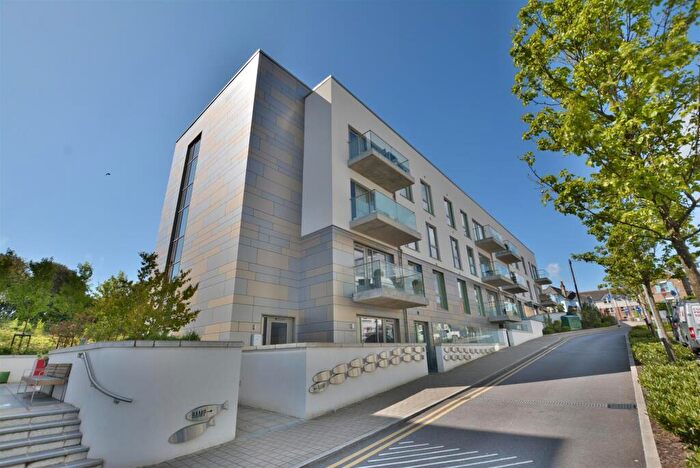 2 Bedroom Apartment To Rent In The Summit, Upper Terrace Road, BH2