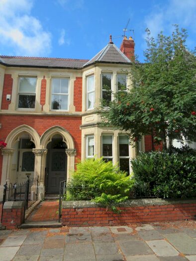 4 Bedroom House To Rent In Teilo Street, Cardiff, CF11