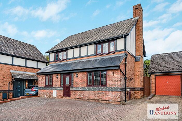 4 Bedroom Detached House For Sale In Holyrood, Great Holm, Milton Keynes, MK8