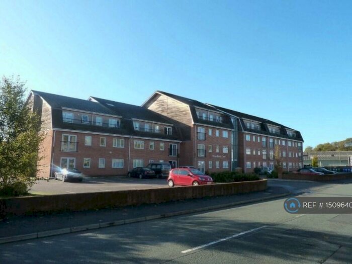 2 Bedroom Flat To Rent In Wince Brook Court, Middleton, M24