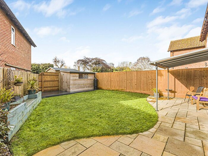 3 Bedroom Semi-Detached House For Sale In Warmans Close, Wantage, OX12