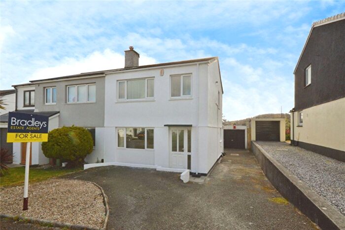 3 Bedroom Semi Detached House For Sale In Corfe Avenue, Plymouth, Devon, PL3