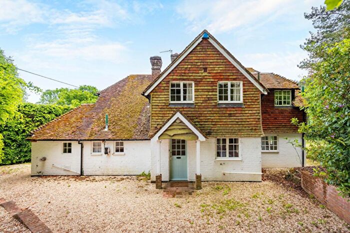 4 Bedroom Detached House For Sale In Roundhurst Lane, Haslemere, GU27