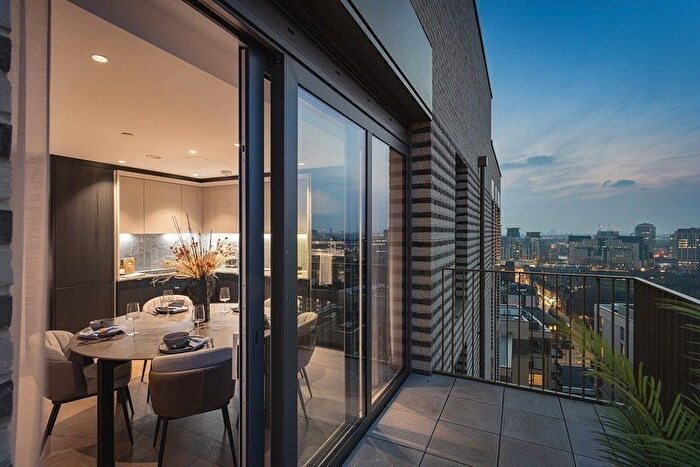 3 Bedroom Flat For Sale In Oval Village, Kennington Lane, SE11