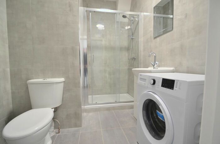 Studio To Rent In East Barnet Road, East Barnet, EN4