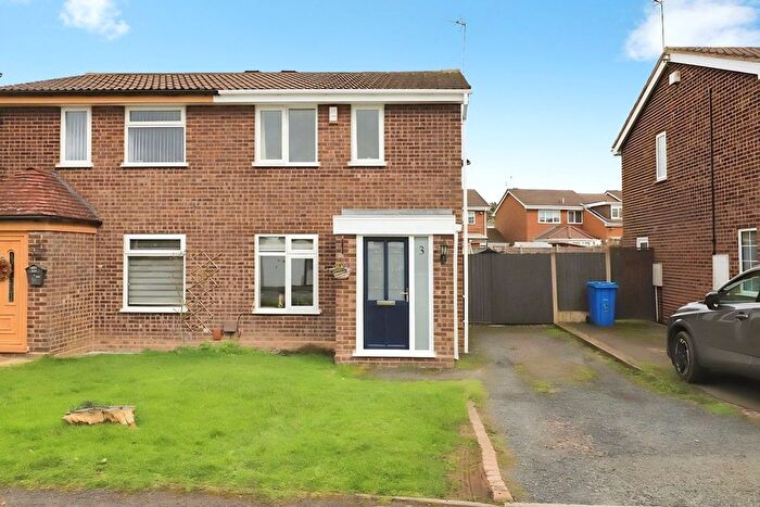 2 Bedroom Semi Detached House For Sale In Cornovian Close, Perton Wolverhampton, Staffordshire, WV6