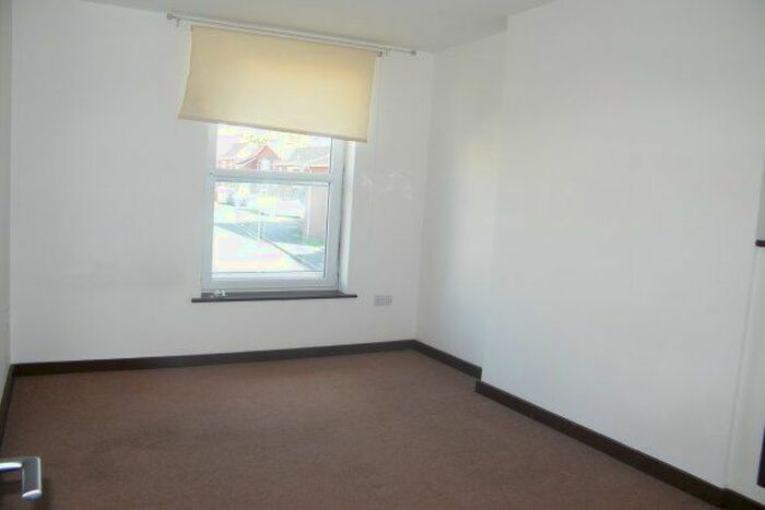 2 Bedroom Flat To Rent In Howell Road, Exeter, EX4