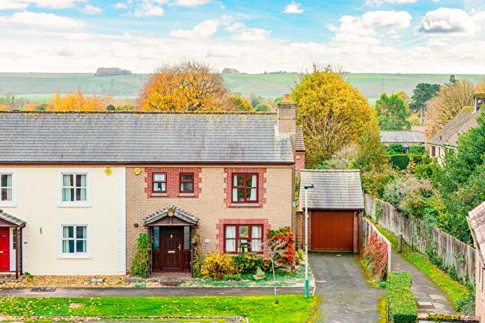 3 Bedroom Semi-Detached House For Sale In Avonleaze Road, Pewsey, SN9